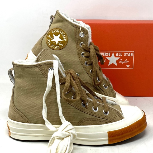 Converse Chuck 70 Sneakers High Casual Women Faux Fur Canvas Suede Khaki A04410C - Picture 1 of 11
